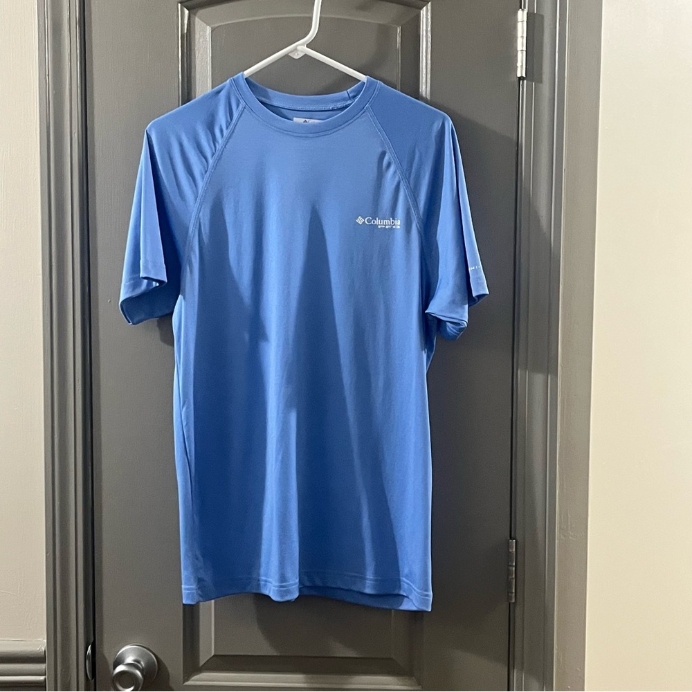 Columbia Men's XS Light Blue Short Sleeve Tee